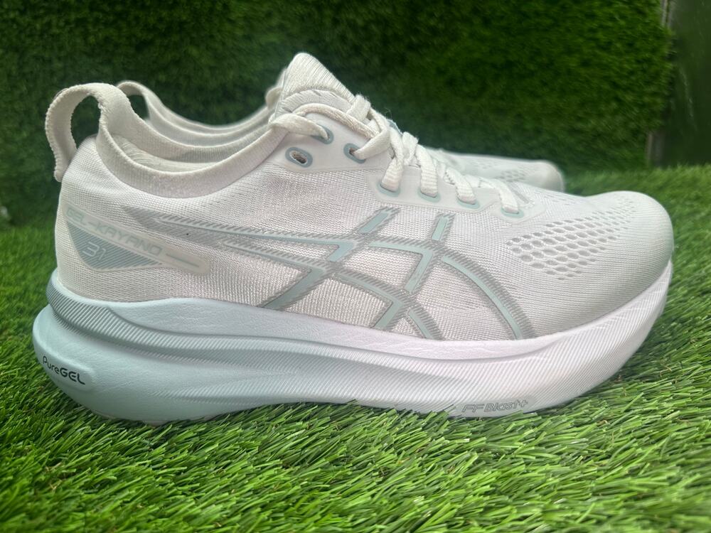 Asics Gel-Kayano 31 1012B794 Athletic Sneaker Women's 7.5 White Mesh Gym Running